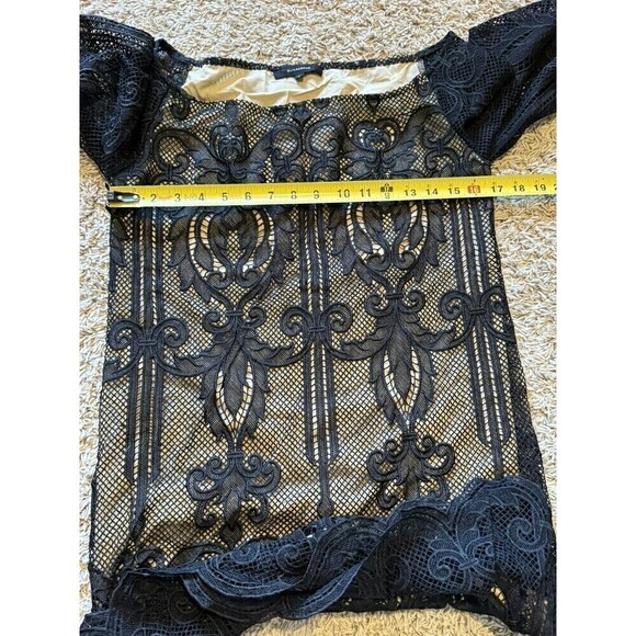 Olivaceous Black Lace Overlay Dress Size Large Scallop Hems Flare 3/4 Sleeves - Picture 7 of 9